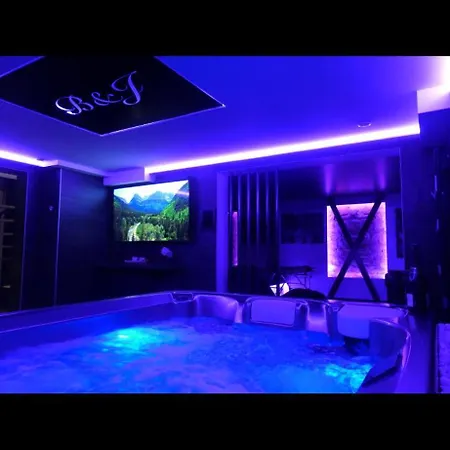 Loveroom Privatif דירה